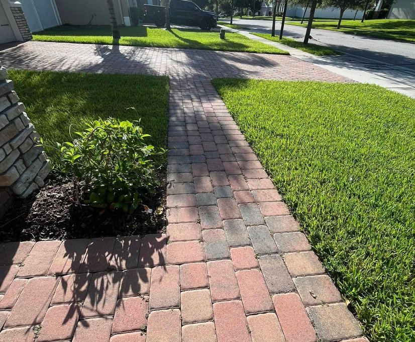 Paver sealing on driveway and patio surfaces